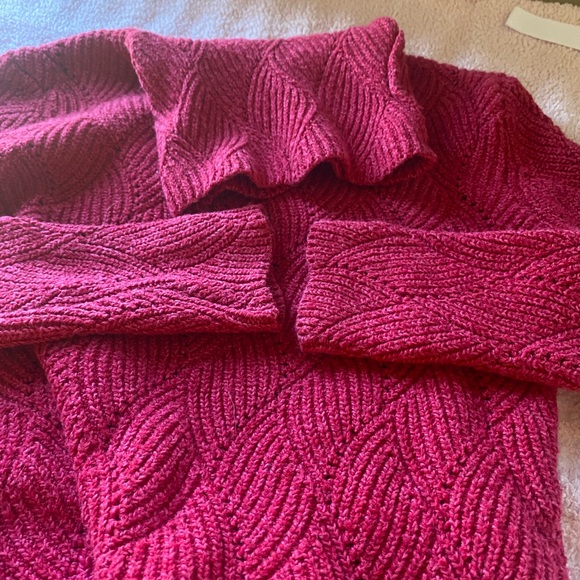 Sundance.  Turtle  neck - Picture 3 of 8